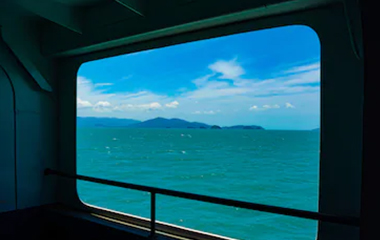 /content/large/images/page_thumbnails/windows-and-portholes-thumb.jpg
